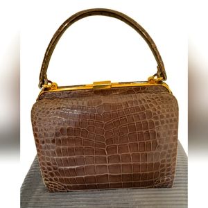 Lucille De Paris Vintage Brown Genuine Alligator Leather Purse Handbag